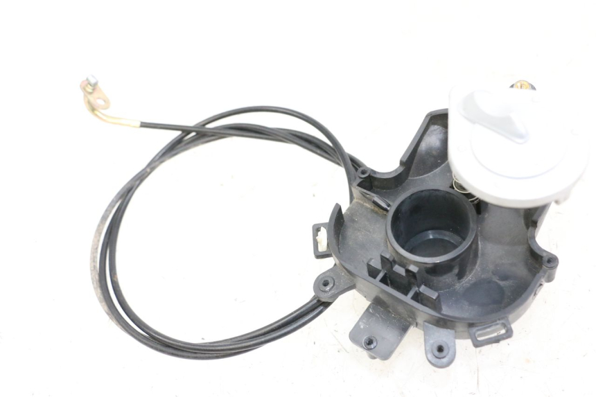 photo de BRANDSTOFFEDEKSEL TANK SYM MIO 50 (2011 - 2017) - Zoom op gebruiksstaat