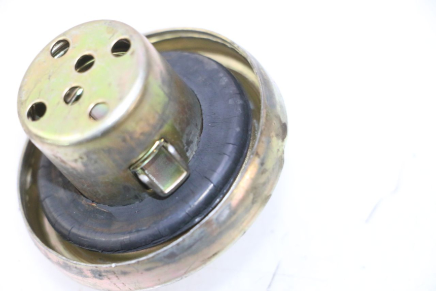 photo de BRANDSTOFFENDOP TANK JM MOTORS OLDIES 4T 50 (2010 - 2020) - Detail van het onderdeel