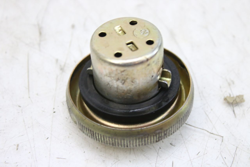 photo de BRANDSTOFFENDEKSEL TANK SYM ORBIT 2 4T 50 (2018 - 2022) - Detail van het onderdeel