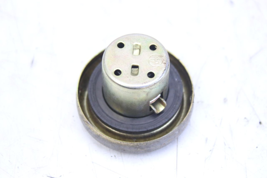 photo de BRANDSTOFFEDEKSEL TANK SYM ORBIT 2 4T 50 (2008 - 2017) - Detail van het onderdeel