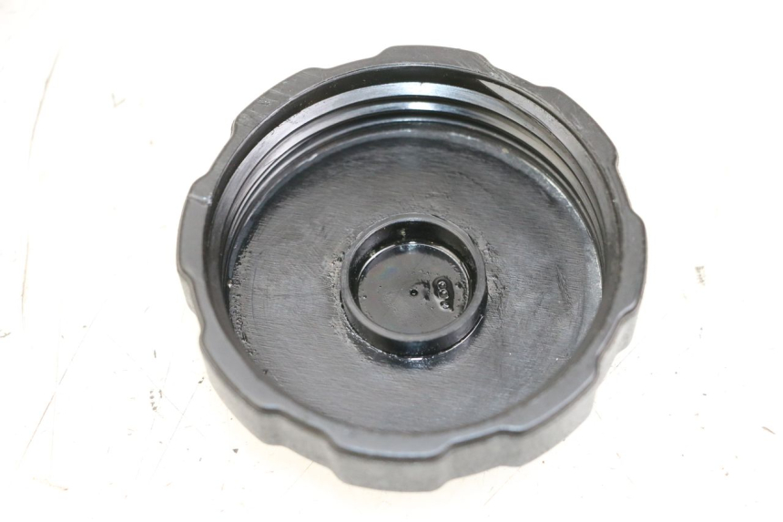 photo de BRANDSTOFFENDEKSEL TANK PEUGEOT LUDIX 50 (2008 - 2017) - Detail van het onderdeel