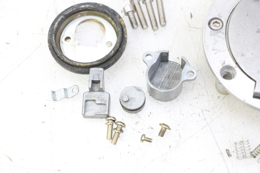 photo de BRANDSTOFFENDEKSEL TANK MAG POWER R-STREET 50 (2016 - 2025) - Detail van het onderdeel