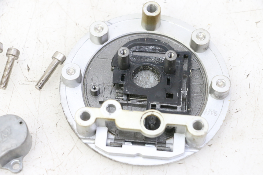 photo de BRANDSTOFFENDEKSEL TANK MAG POWER R-STREET 50 (2016 - 2025) - Technische close-up