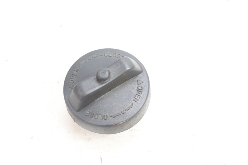 photo de BRANDSTOFFENDEKSEL TANK JM MOTORS SANTANA EVO 50 (2024 - 2026) - Detail van het onderdeel