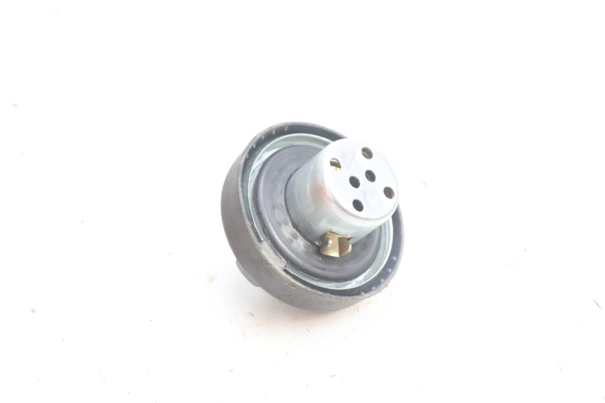 photo de BRANDSTOFFENDEKSEL TANK JM MOTORS SANTANA EVO 50 (2024 - 2026) - Technische close-up