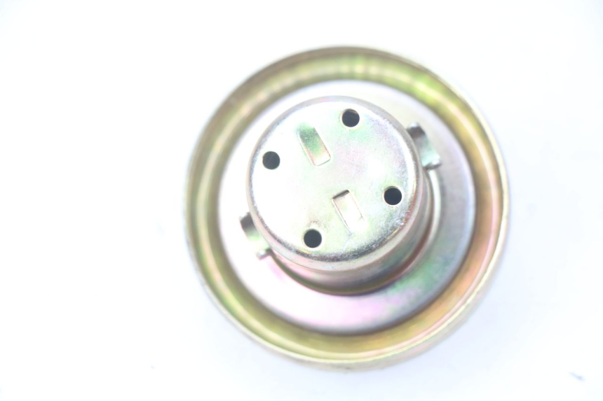 photo de BRANDSTOFFENDEKSEL TANK JM MOTORS SANTANA 50 (2014 - 2023) - Detail van het onderdeel
