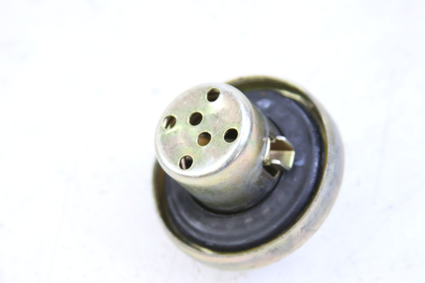 photo de BRANDSTOFFENDEKSEL TANK JM MOTORS SANTANA 50 (2014 - 2023) - Detail van het onderdeel