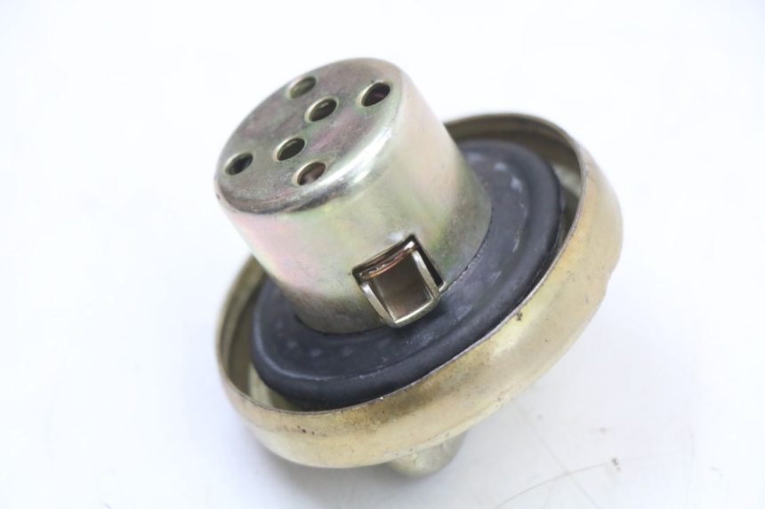 photo de BRANDSTOFFENDEKSEL TANK JM MOTORS SANTANA 50 (2014 - 2023) - Zoom op gebruiksstaat