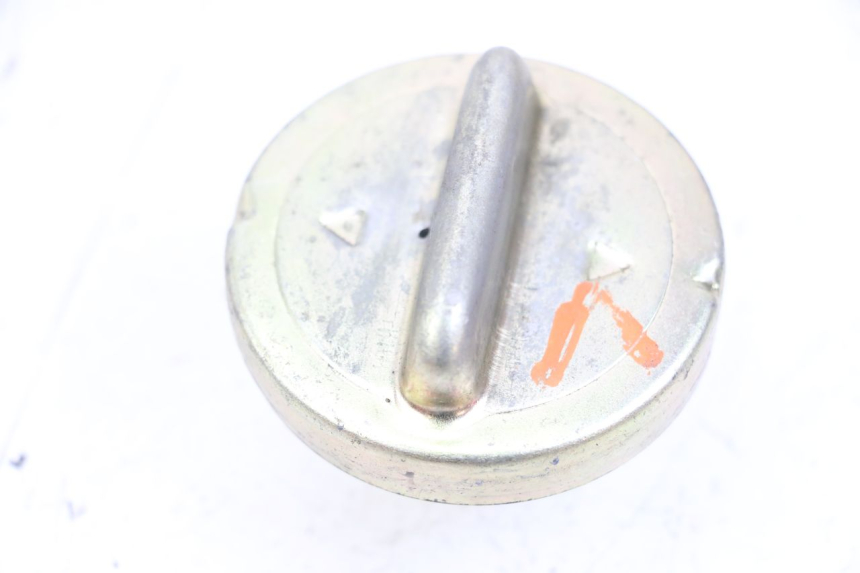 photo de BRANDSTOFFENDEKSEL TANK JM MOTORS SANTANA 50 (2014 - 2023) - Detail van het onderdeel