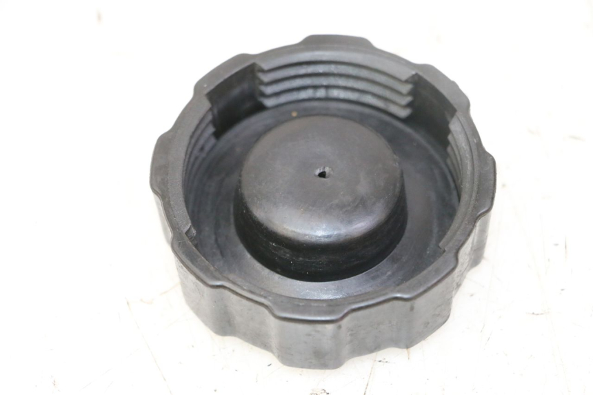 photo de BRANDSTOFFEDEKSEL PEUGEOT SATELIS 125 (2013 - 2018) - Detail van het onderdeel