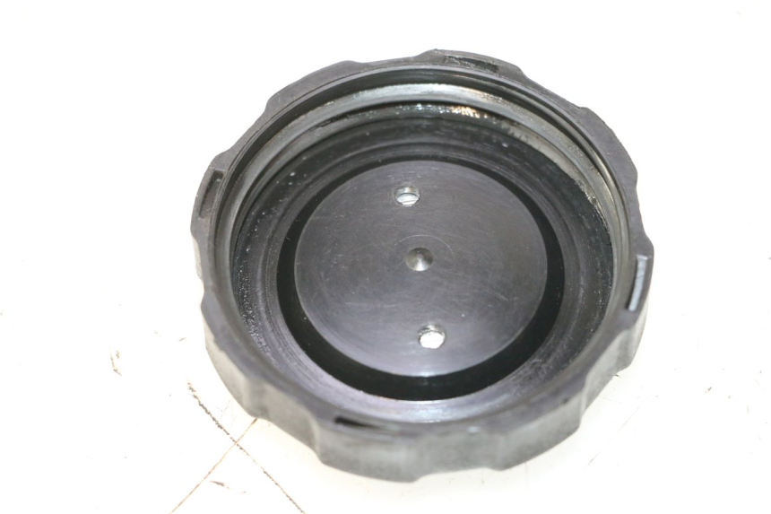 photo de BRANDSTOFFENDOP TANK PEUGEOT SPEEDFIGHT 2 AC 50 (2000 - 2009) - Detail van het onderdeel