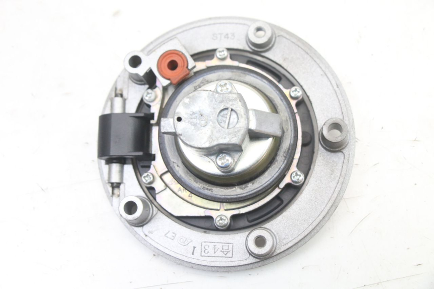 photo de BRANDSTOFFENDOP SUZUKI GSX F GSXF 650 (2007 - 2015) - Bevestigingspunten