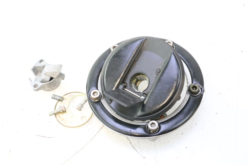 photo de BRANDSTOFTANKDOP SUZUKI SV S 650 (2003 - 2009) - Overzicht