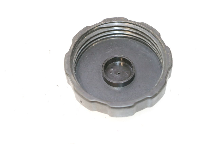 photo de BRANDSTOFFEDELDOP PEUGEOT TREKKER 50 (1995 - 2004) - Detail van het onderdeel