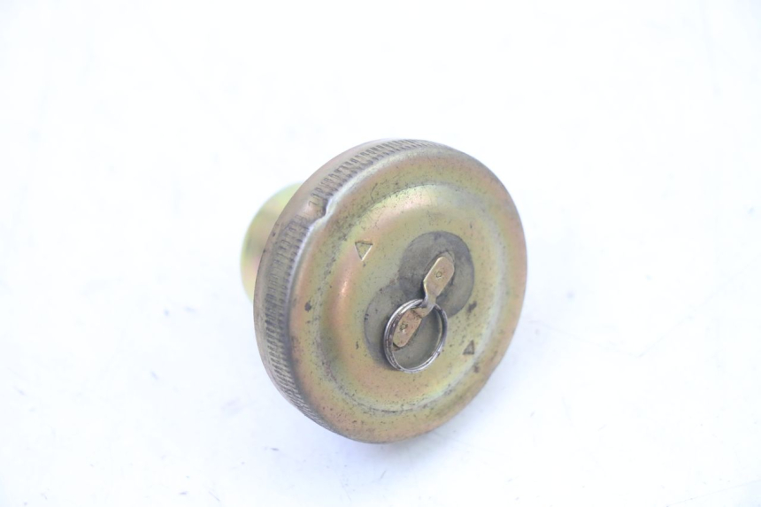 photo de BRANDSTOFFENDEKSEL TANK PEUGEOT TWEET 4T 50 (2014 - 2019) - Zoom op gebruiksstaat