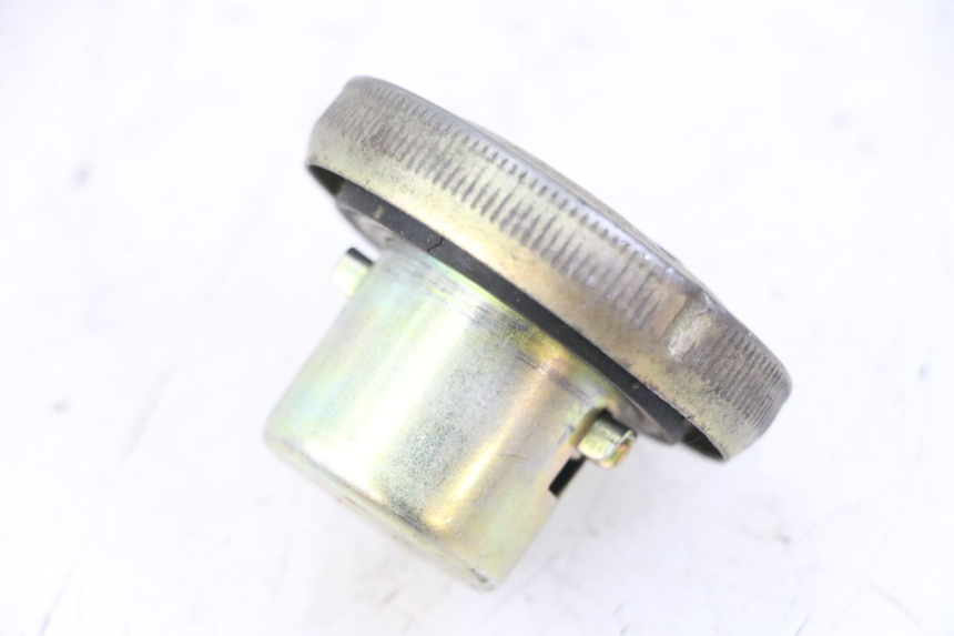 photo de BRANDSTOFFENDEKSEL TANK PEUGEOT TWEET PRO CARGO 50 (2018 - 2022) - Detail van het onderdeel