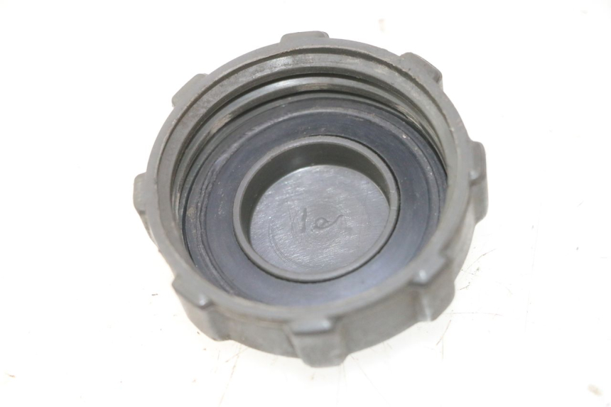 photo de BRANDSTOFTANKDOP PIAGGIO VESPA LX 2T 50 (2005 - 2013) - Detail van het onderdeel