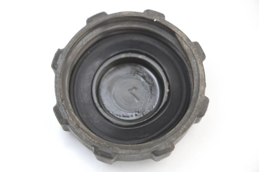 photo de BRANDSTOFFEDEKSEL TANK PIAGGIO VESPA S 2T 50 (2007 - 2014) - Detail van het onderdeel