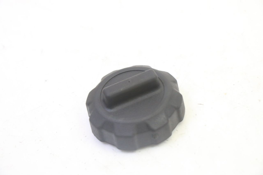 photo de BRANDSTOFFENDEKSEL TANK PEUGEOT VIVACITY NEW 4T 50 (2008 - 2017) - Detail van het onderdeel