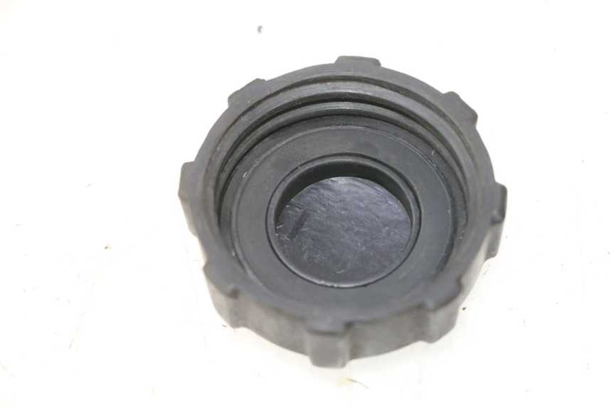 photo de BRANDSTOFTANKDOP PIAGGIO ZIP 4T 50 (2006 - 2017) - Detail van het onderdeel