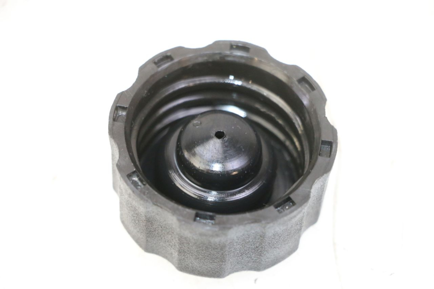 photo de OLIEVULKAP PEUGEOT ELYSTAR 50 (2002 - 2014) - Detail van het onderdeel