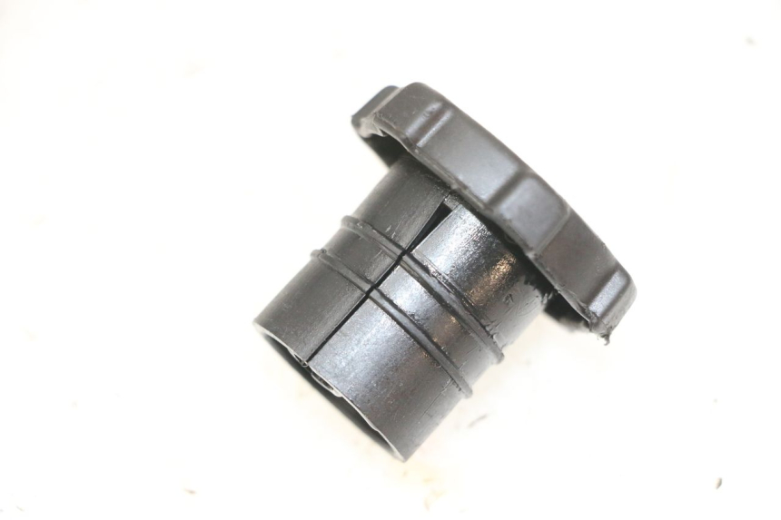 photo de OLIEVULKAP PIAGGIO FLY 2T 50 (2004 - 2017) - Zoom op gebruiksstaat