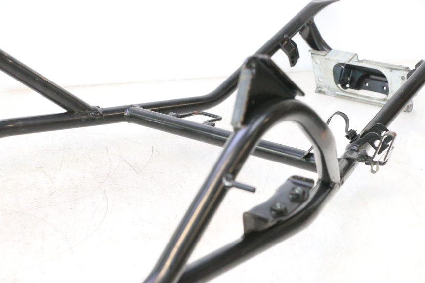 photo de ACHTERFRAME LUS SUZUKI BURGMAN EXECUTIVE ABS 650 (2006 - 2012) - Andere kijkhoek