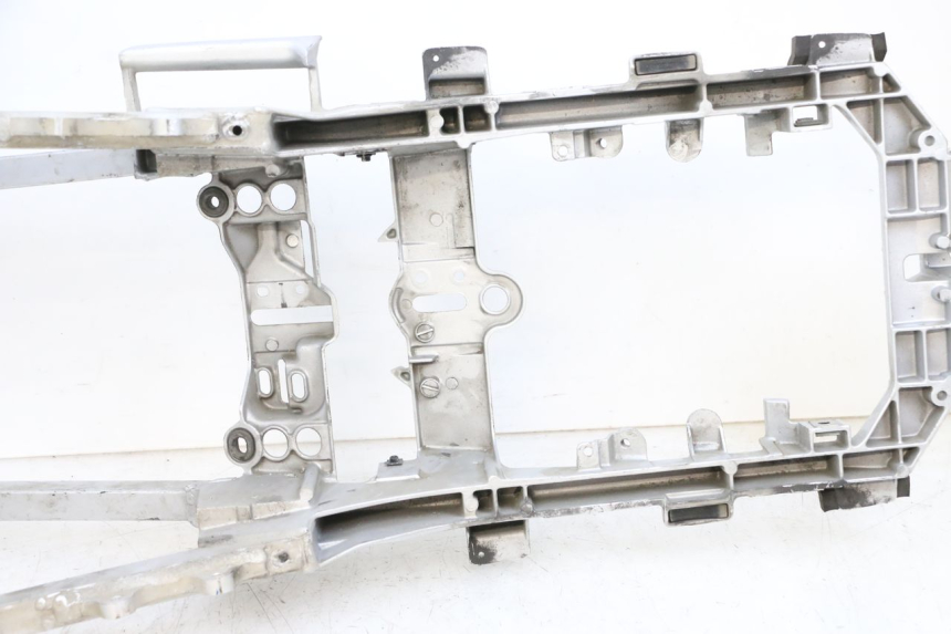 photo de ACHTERFRAME BEUGEL YAMAHA FJR ABS 1300 (2006 - 2012) - Andere kijkhoek