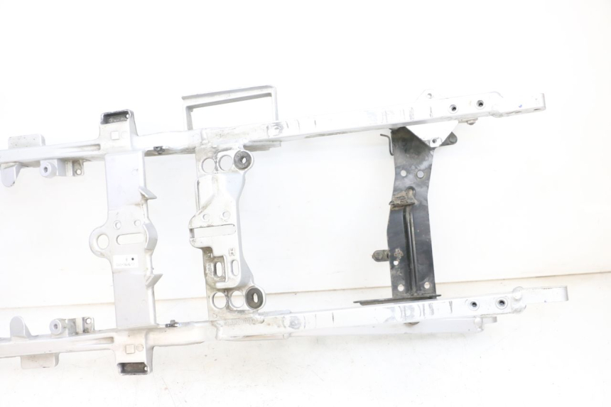 photo de ACHTERFRAME BEUGEL YAMAHA FJR ABS 1300 (2006 - 2012) - Markeringen en referenties