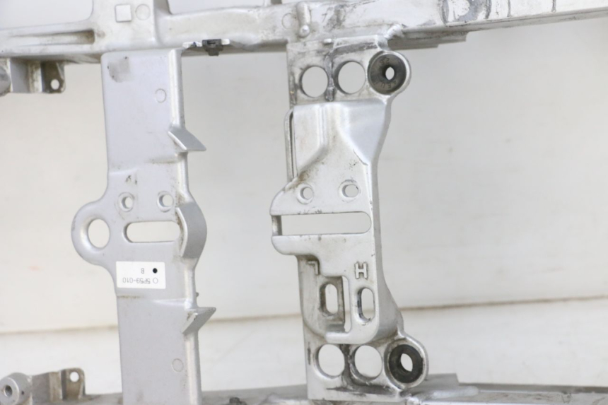 photo de ACHTERFRAME BEUGEL YAMAHA FJR ABS 1300 (2006 - 2012) - Gecontroleerd onderdeel