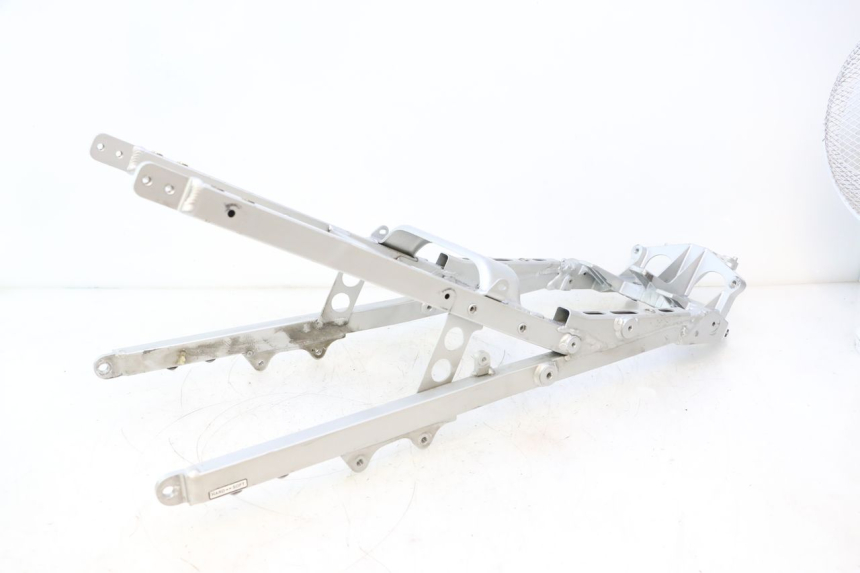 photo de Achterframe lus YAMAHA FJR 1300 (2001 - 2005) - Bevestigingspunten