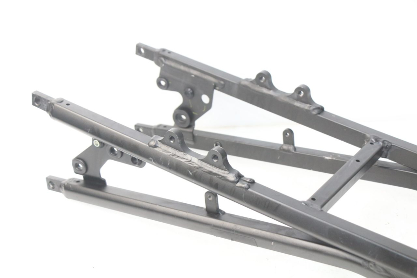 photo de ACHTERFRAME BEUGEL YAMAHA FZ8 800 (2010 - 2016) - Andere kijkhoek