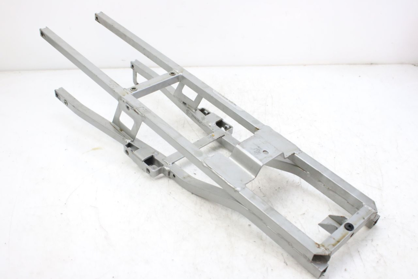 photo de ACHTERFRAME BEUGEL DERBI GPR 50 (2004 - 2009) - Technische close-up