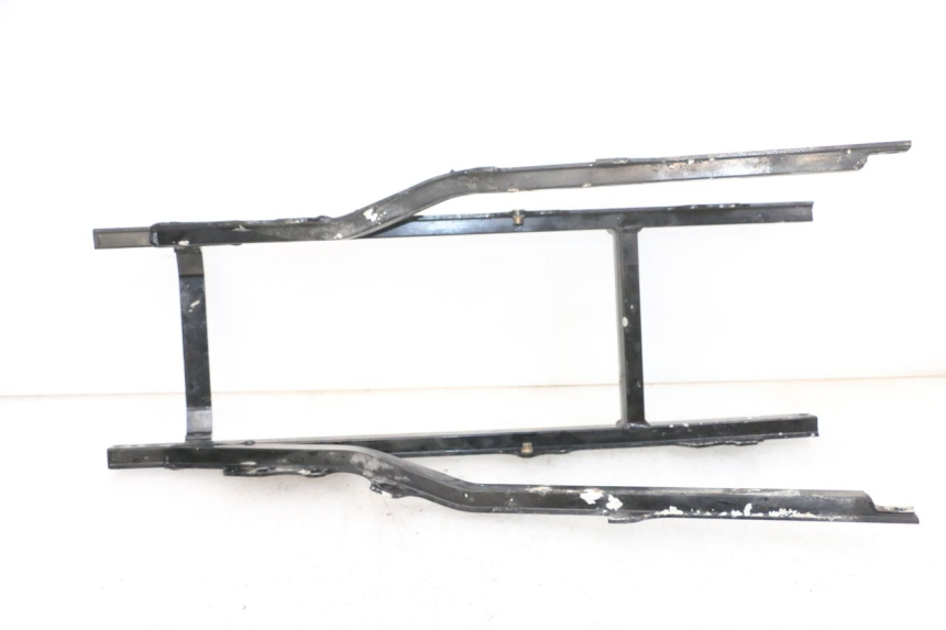 photo de ACHTERSTE FRAMEBOOG KAWASAKI GPX R WARBIRD 600 (1988 - 1993) - Detail van het onderdeel