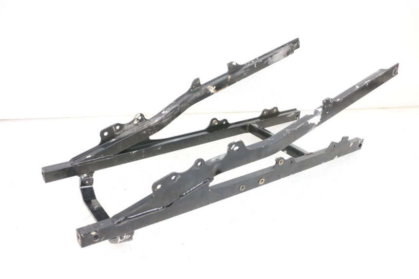 photo de ACHTERSTE FRAMEBOOG KAWASAKI GPX R WARBIRD 600 (1988 - 1993) - Zoom op gebruiksstaat