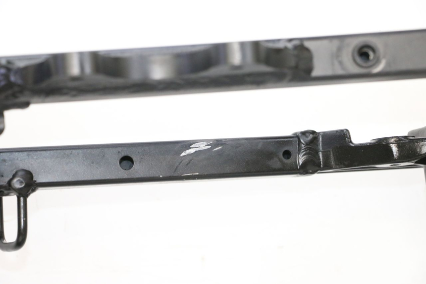 photo de ACHTERFRAME LUS SUZUKI GSXR GSX-R 1000 (2003 - 2004) - Zoom op gebruiksstaat