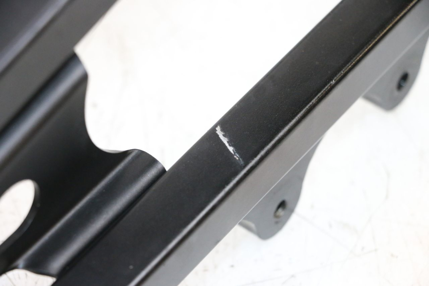 photo de ACHTERFRAME LUS SUZUKI GSXR GSX-R 1000 (2003 - 2004) - Bevestigingspunten