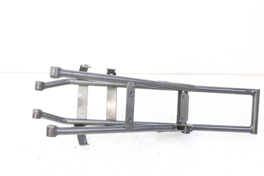 photo de ACHTERFRAME BEUGEL APOLLO RFZ 125 - Zoom op gebruiksstaat