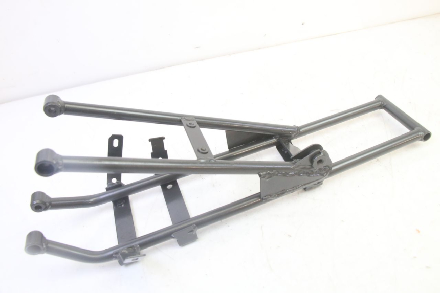 photo de ACHTERFRAME BEUGEL APOLLO RFZ 125 - Overzicht