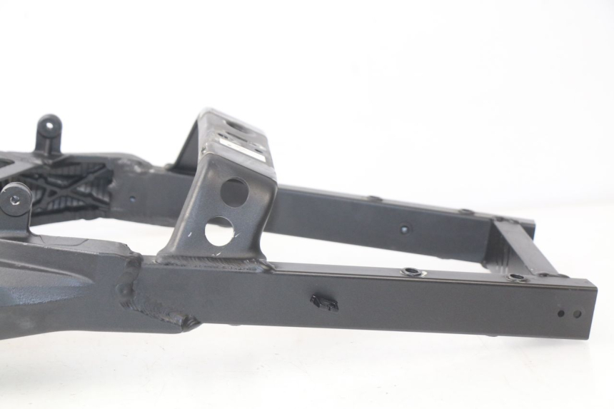 photo de ACHTERSTE FRAMEBOOG YAMAHA TDM ABS 900 (2002 - 2014) - Bevestigingspunten