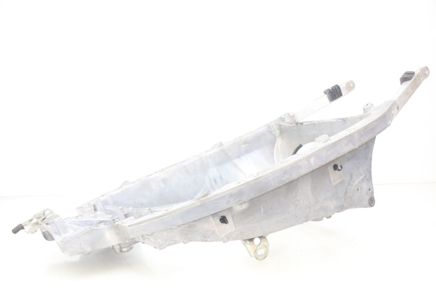 photo de ACHTERFRAME BEUGEL YAMAHA XP T-MAX TMAX ABS 530 (2012 - 2015) - Detail van het onderdeel