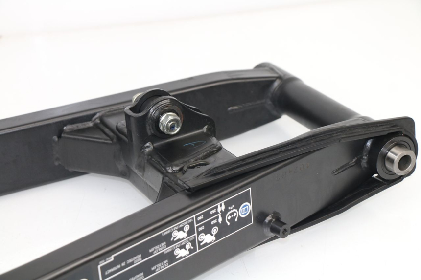 photo de SCHOMMELARM HONDA CB F CBF ABS 500 (2013 - 2015) - Zoom op gebruiksstaat