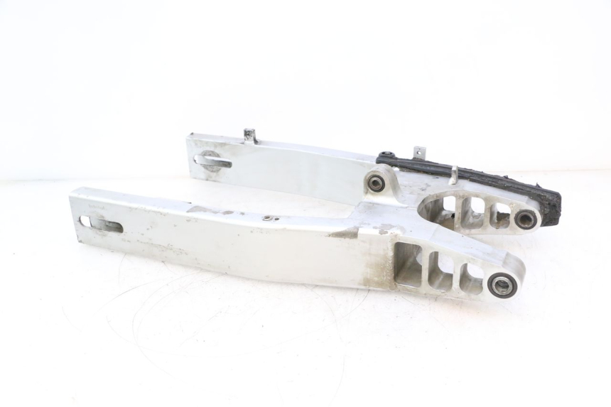photo de SCHOMMELARM HONDA CB F HORNET 600 (2005 - 2006) - Hoofdaanzicht