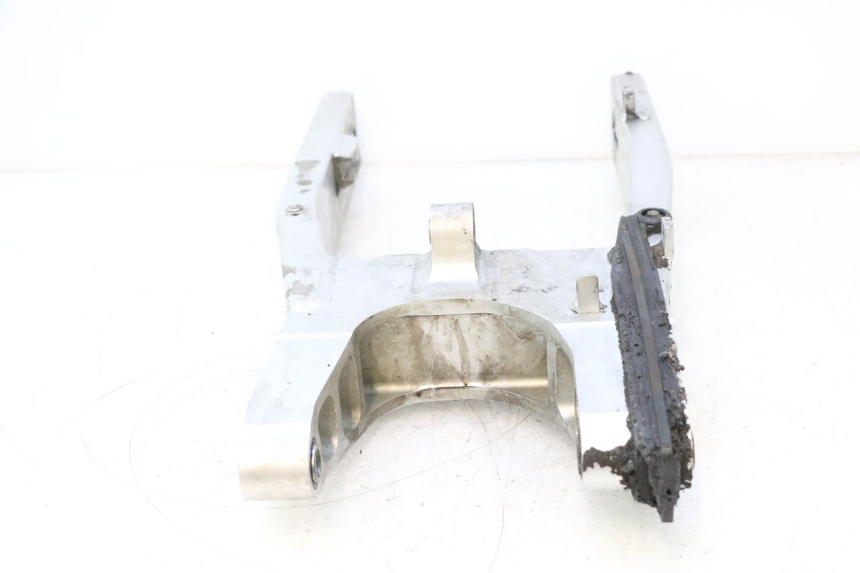 photo de SCHOMMELARM HONDA CB F HORNET 600 (2005 - 2006) - Kenmerkende details