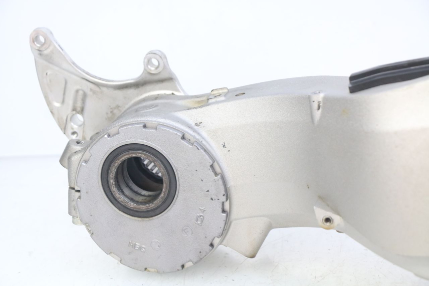 photo de SCHOMMELARM HONDA CB R 1000 (2018 - 2023) - Kenmerkende details