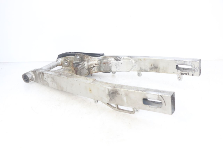 photo de SCHOMMELARM HONDA CBR F SC25 1000 (1989 - 1992) - Technische close-up