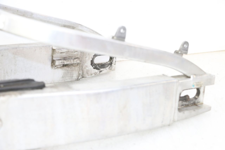 photo de SCHOMMELARM HONDA CBR RR FIREBLADE 900 (1992 - 1994) - Focus op structuur