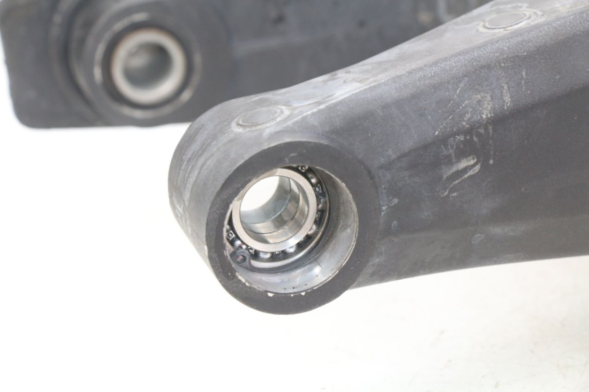 photo de SCHOMMELARM HONDA CBRF CBR-F PC41 600 (2011 - 2013) - Andere kijkhoek