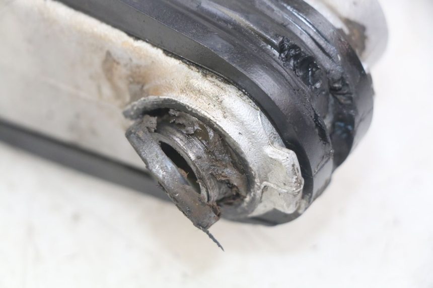 photo de SCHOMMELARM HONDA CR 80 (2001 - 2003) - Bevestigingspunten