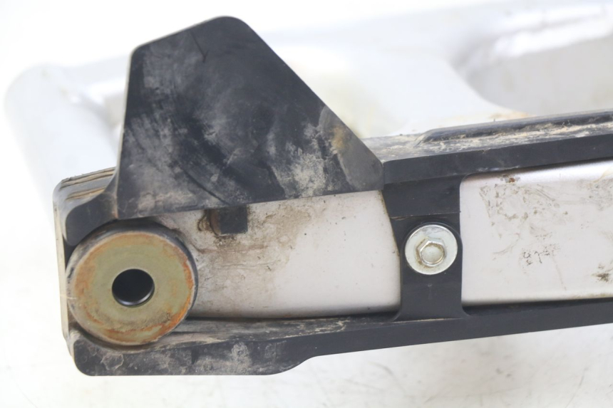 photo de SCHOMMELARM HONDA CRF CR-F 125 (2022 - 2023) - Zoom op componenten